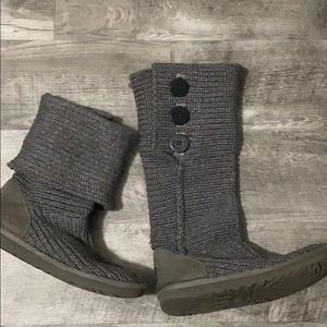 Gray knit ugg boots